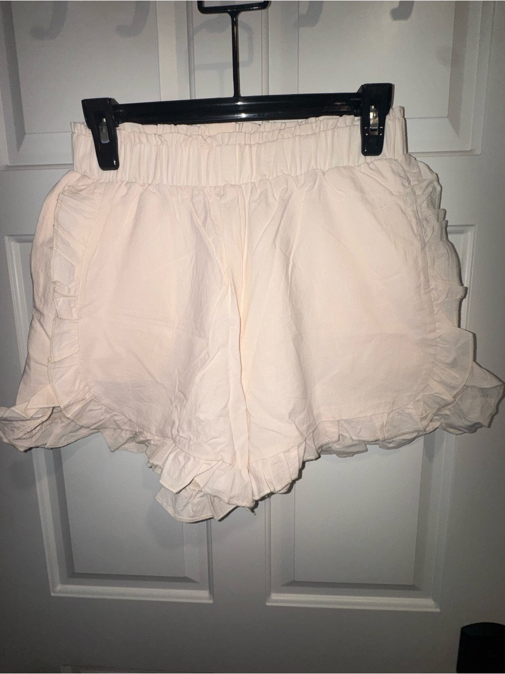 Prissy Jane High-Waist Ruffle boutique Shorts in Cream nwot medium